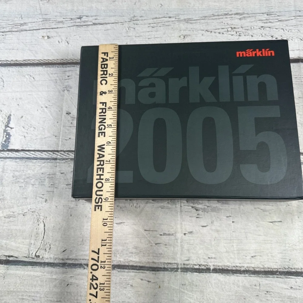 Marklin Presentation Book For 2005 HO Z No. 1 Scale, 3 Hardcover Books in Sleeve